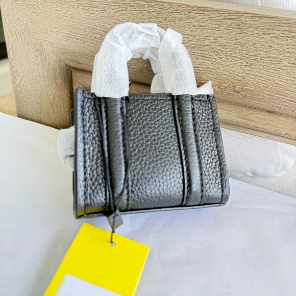 MARC JACOBS The Nano Tote Bag Charm 2F3SCP005S07 BLACK - Picture 6 of 8